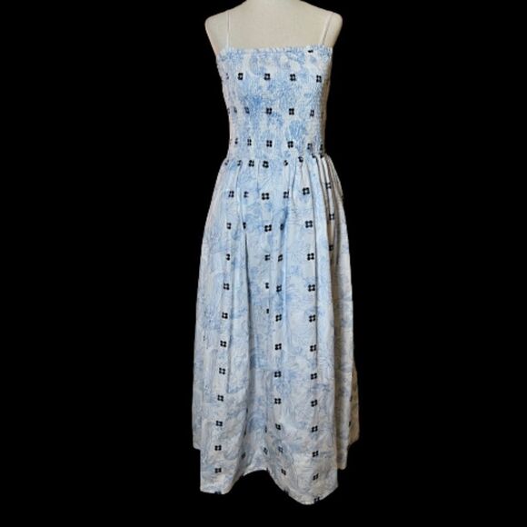 Kendall Lane Dresses & Skirts - $128 NWT Kendall Lane Sienna Smocked Embroidered Floral Midi Dress Size MEDIUM